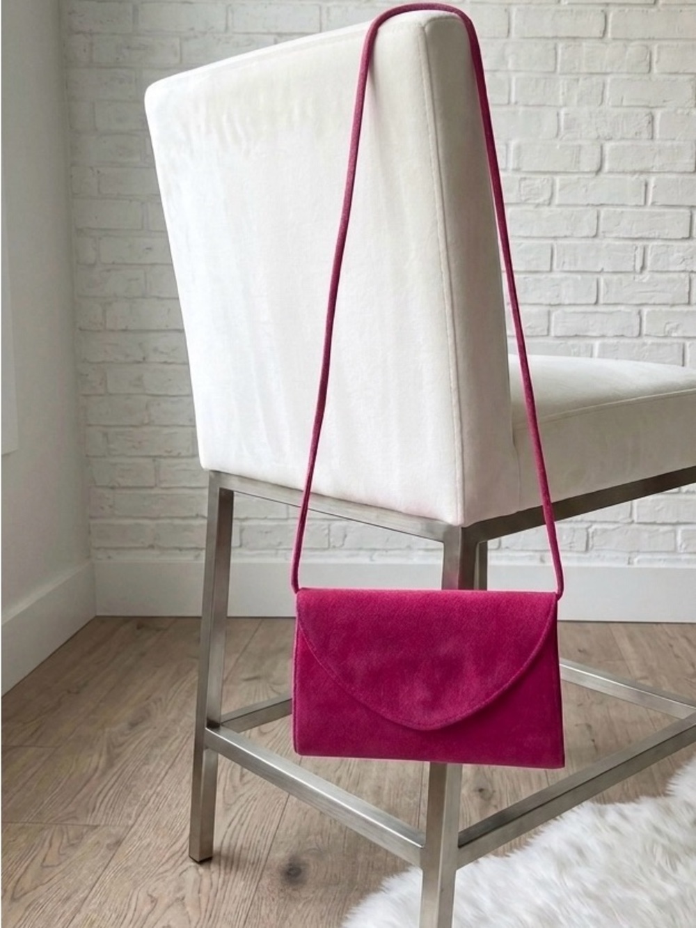 Vintage Pink Suede Shoulder Bag - Picture 2 of 14
